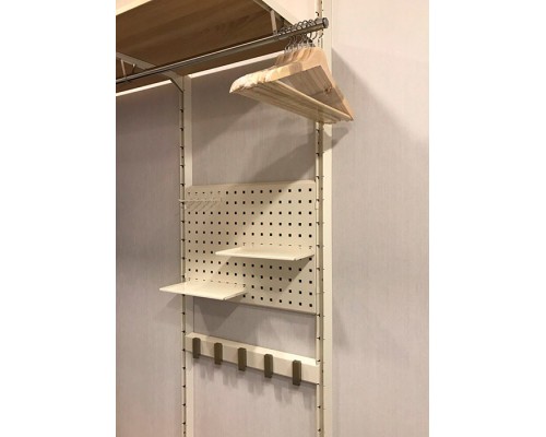 Панель для крючков 600